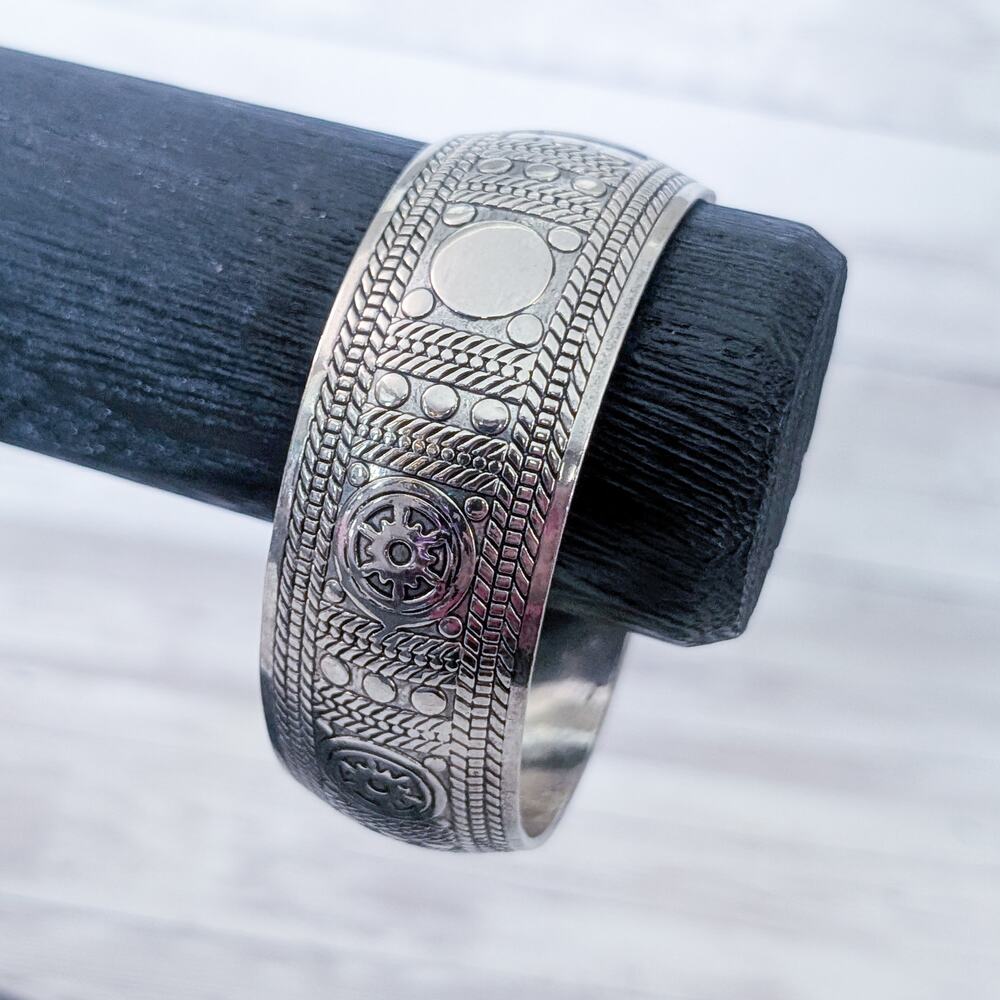 Silver Tone Cuff Bracelet with Design Boho Statement Bracelet 8"